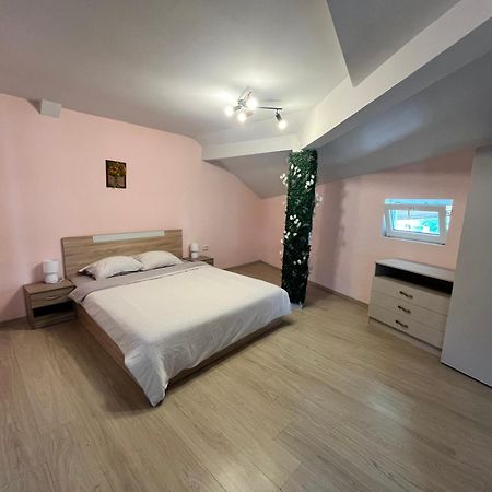 Apartment Happy Holiday Lazur Бургас Экстерьер фото
