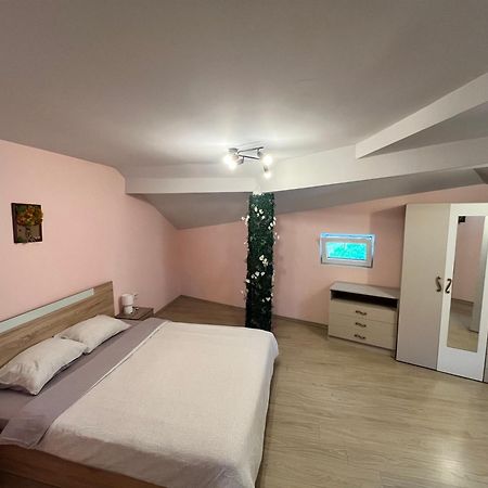Apartment Happy Holiday Lazur Бургас Экстерьер фото