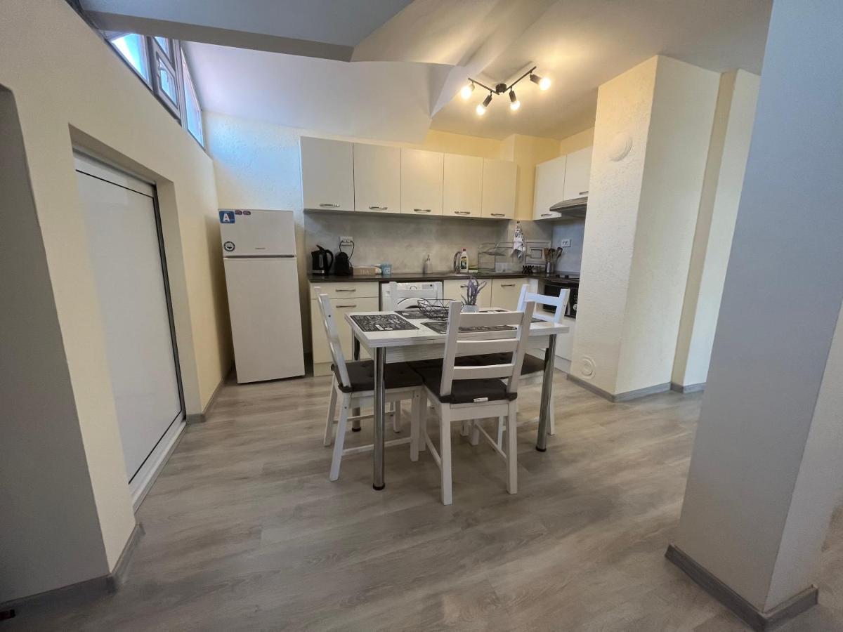 Apartment Happy Holiday Lazur Бургас Экстерьер фото