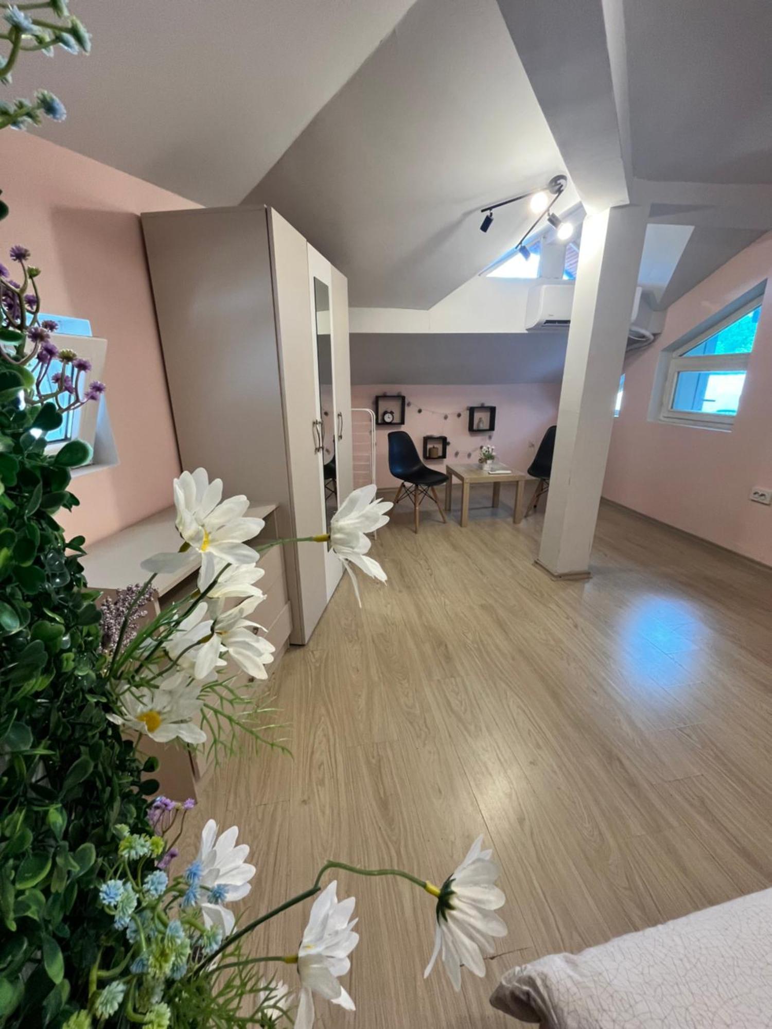 Apartment Happy Holiday Lazur Бургас Экстерьер фото